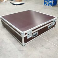 flight case sur mesure pour console conex