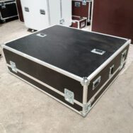 flight case sur mesure pour table de mixage grand modèle