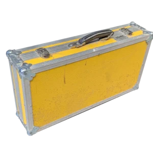 valise jaune
